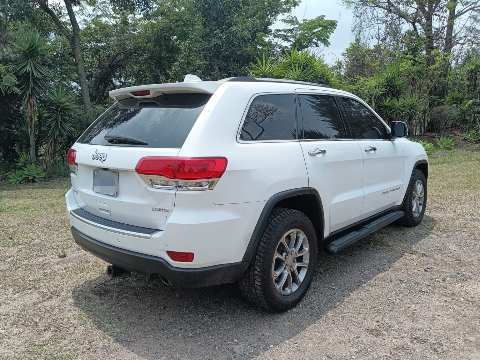 Jeep-Grand-Cherokee-Limited-2014-989FNP (19)