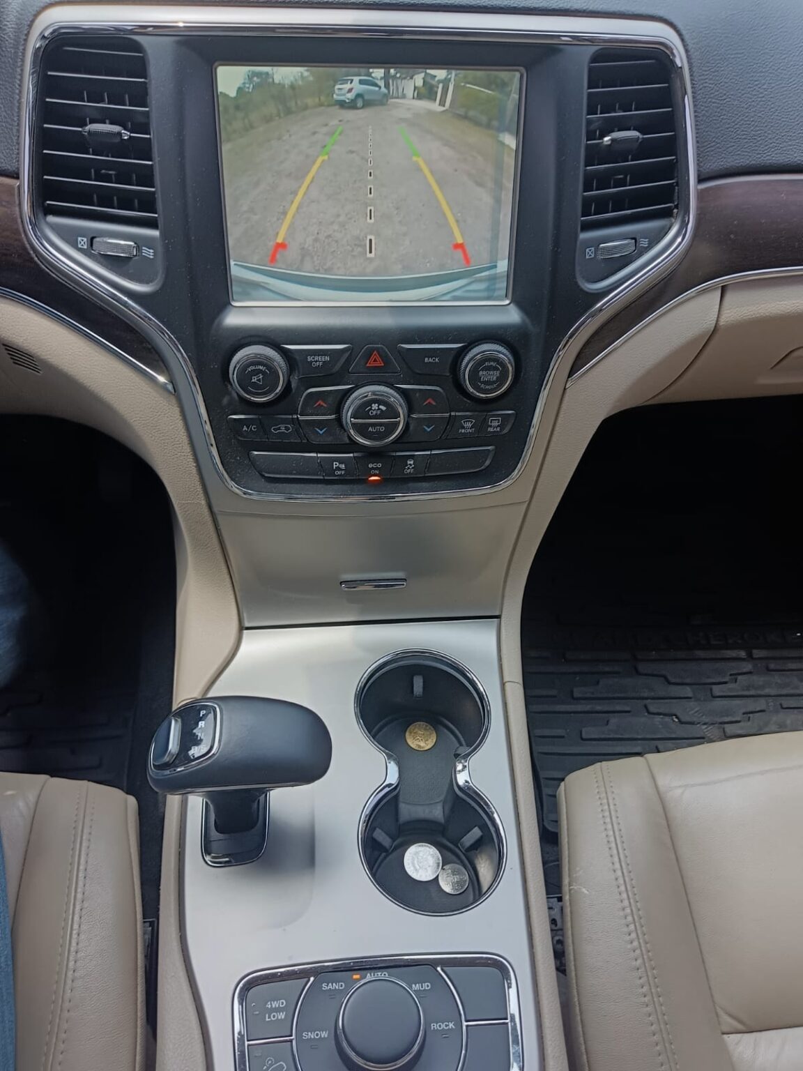 Jeep-Grand-Cherokee-Limited-2014-989FNP (5)