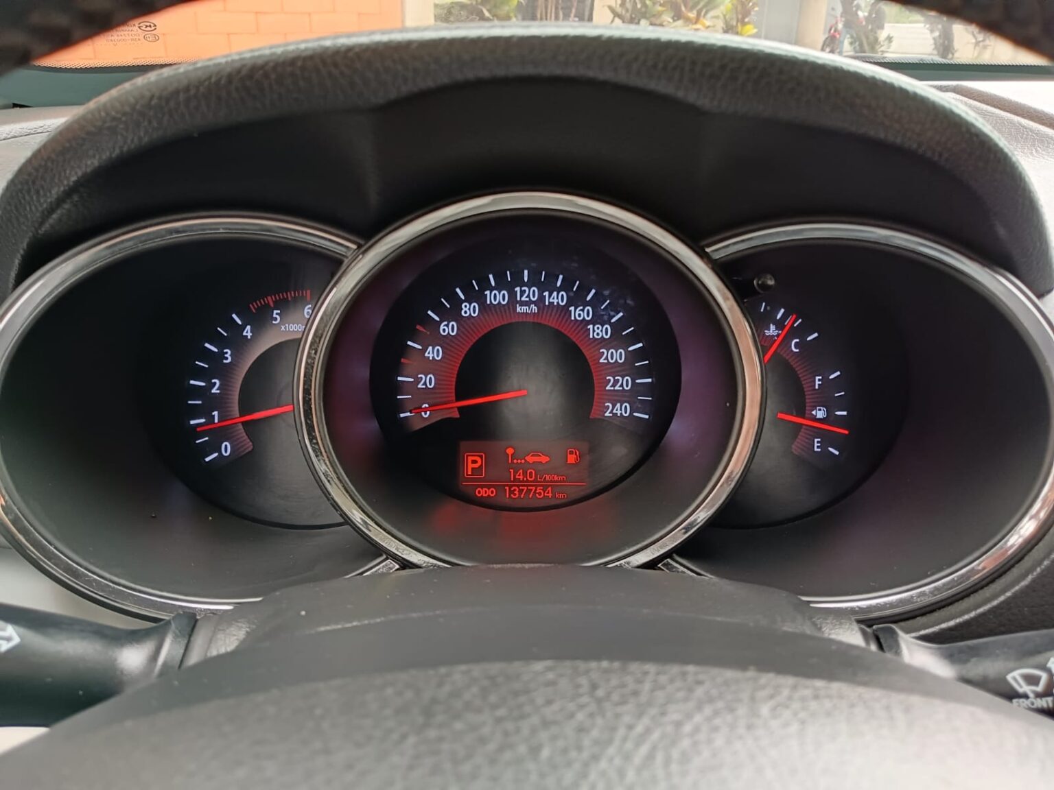 Kia-Sorento-EX-2013-828FJc (10)
