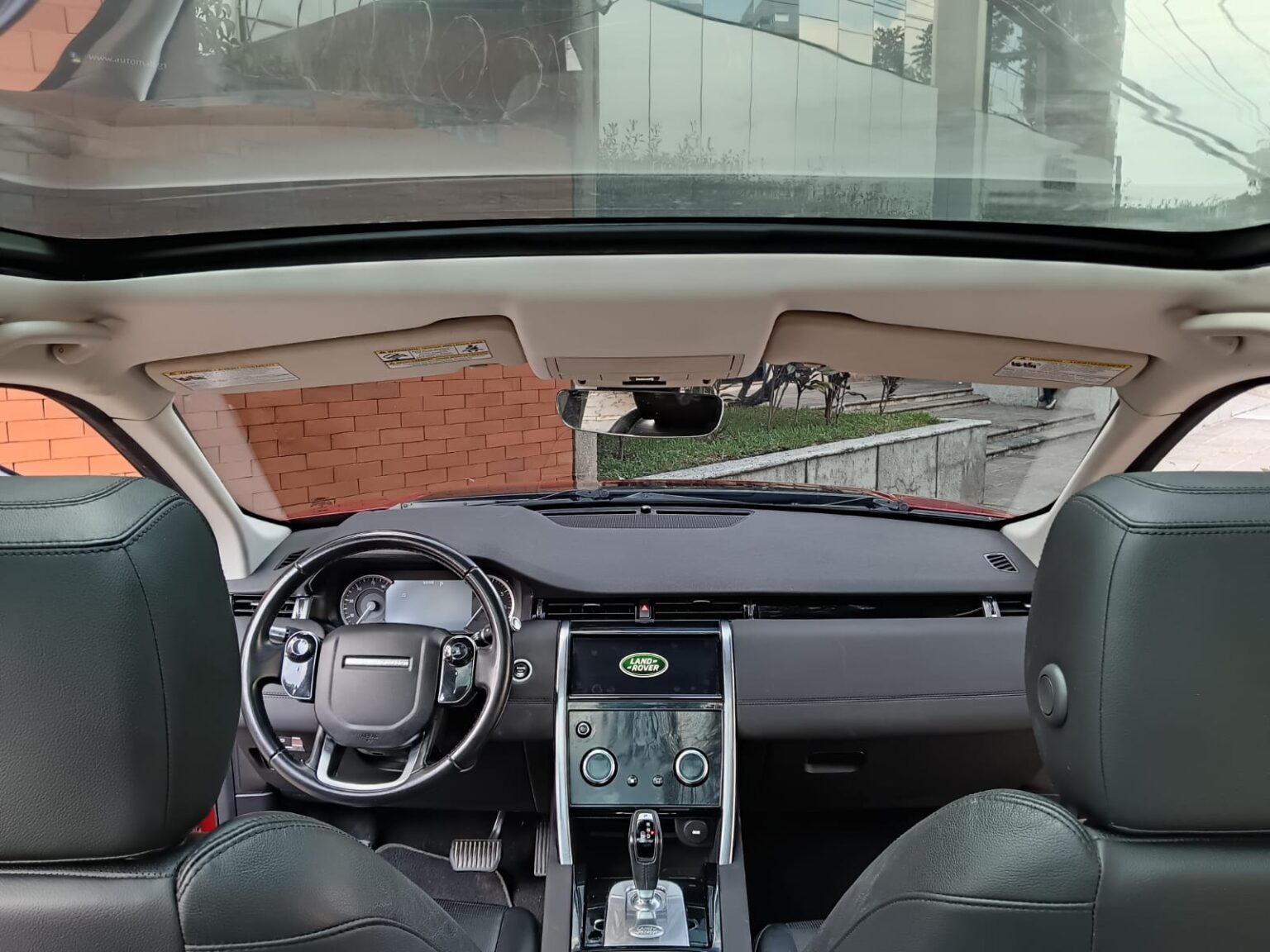 Land-Rover-Discovery-Sport-2020-287LCQ (12)