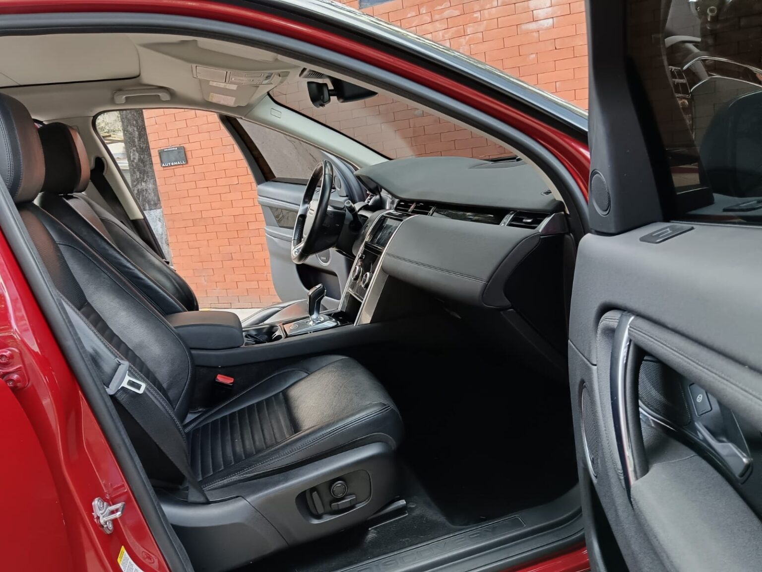 Land-Rover-Discovery-Sport-2020-287LCQ (13)