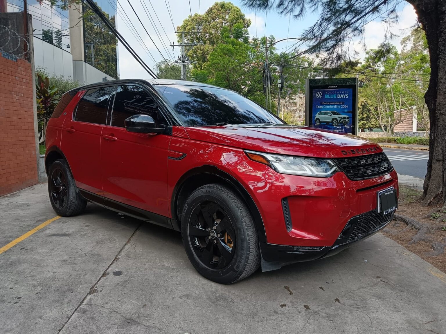 Land-Rover-Discovery-Sport-2020-287LCQ (16)