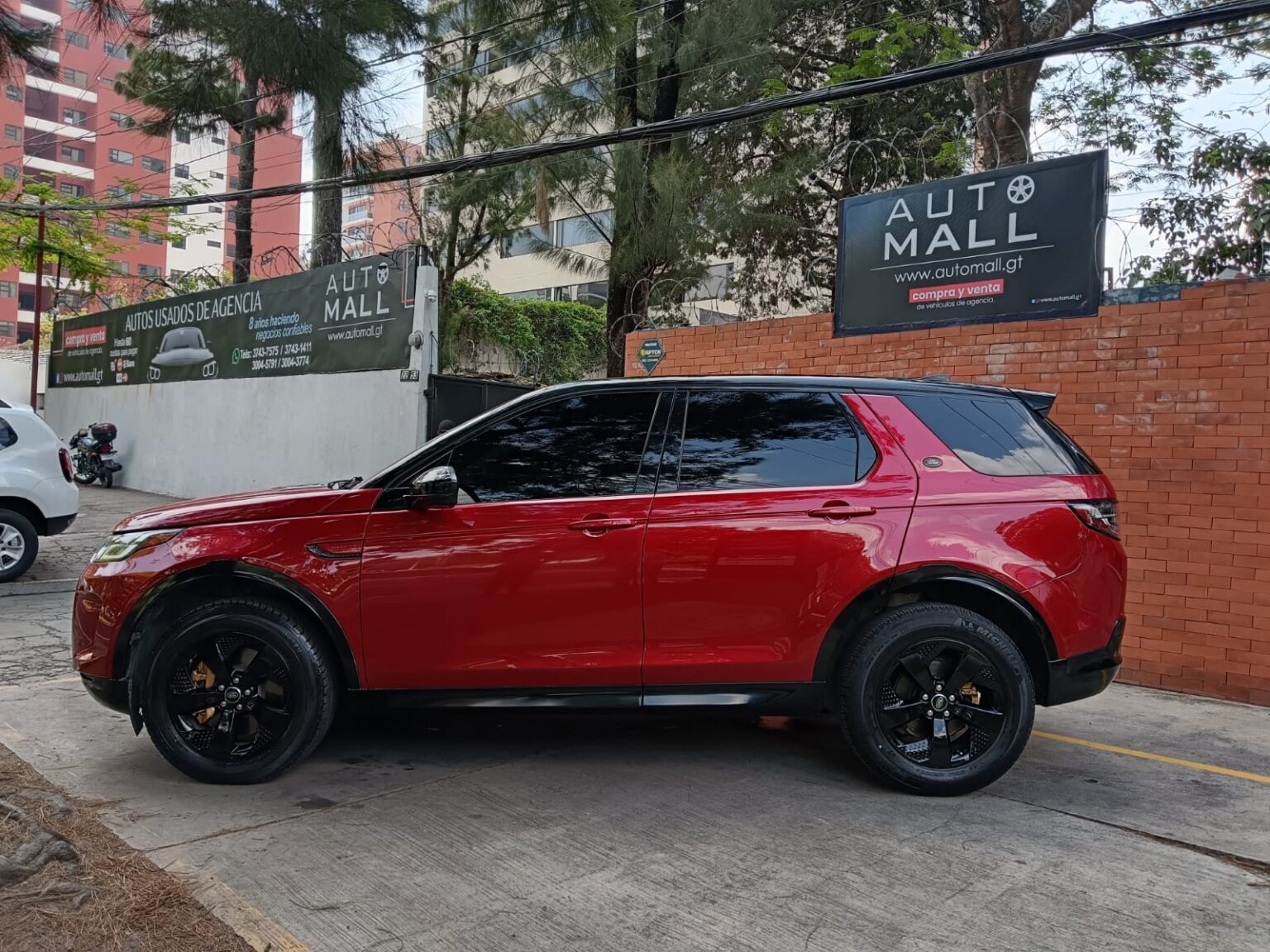 Land-Rover-Discovery-Sport-2020-287LCQ (19)