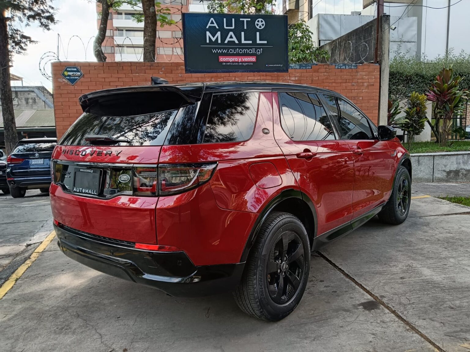 Land-Rover-Discovery-Sport-2020-287LCQ (6)