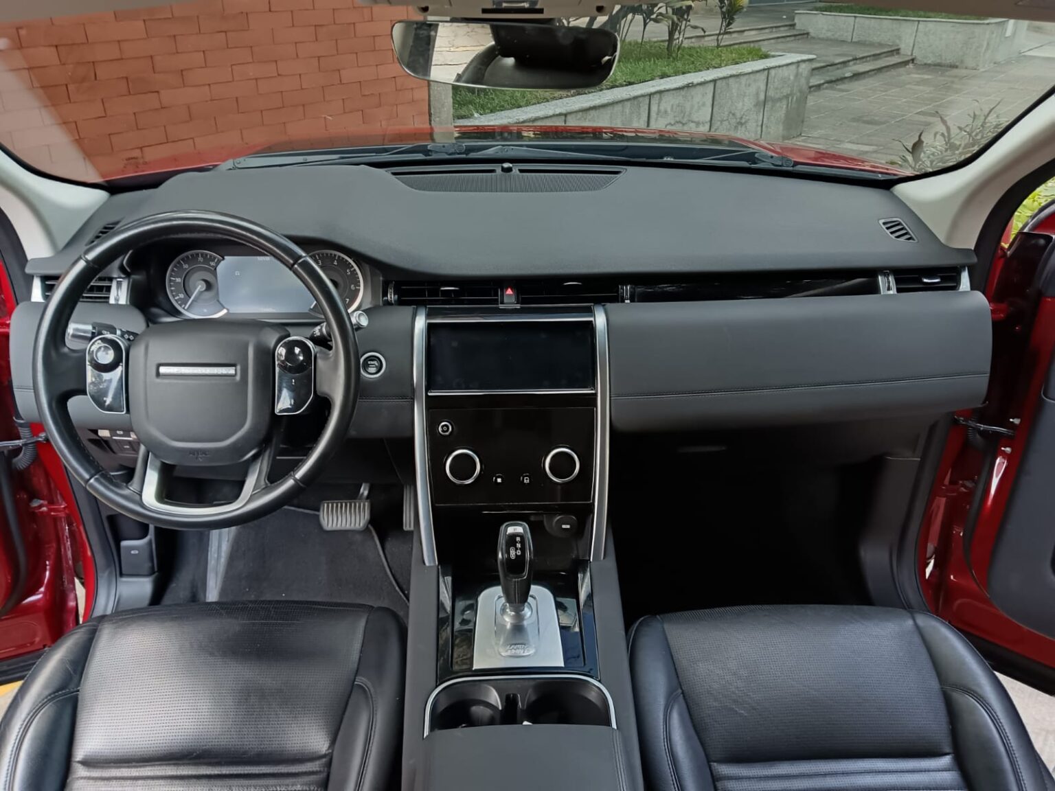 Land-Rover-Discovery-Sport-2020-287LCQ (9)