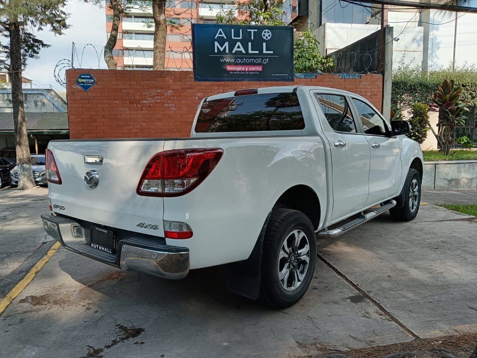 Mazda-BT50-pro-2016-475FZM (17)
