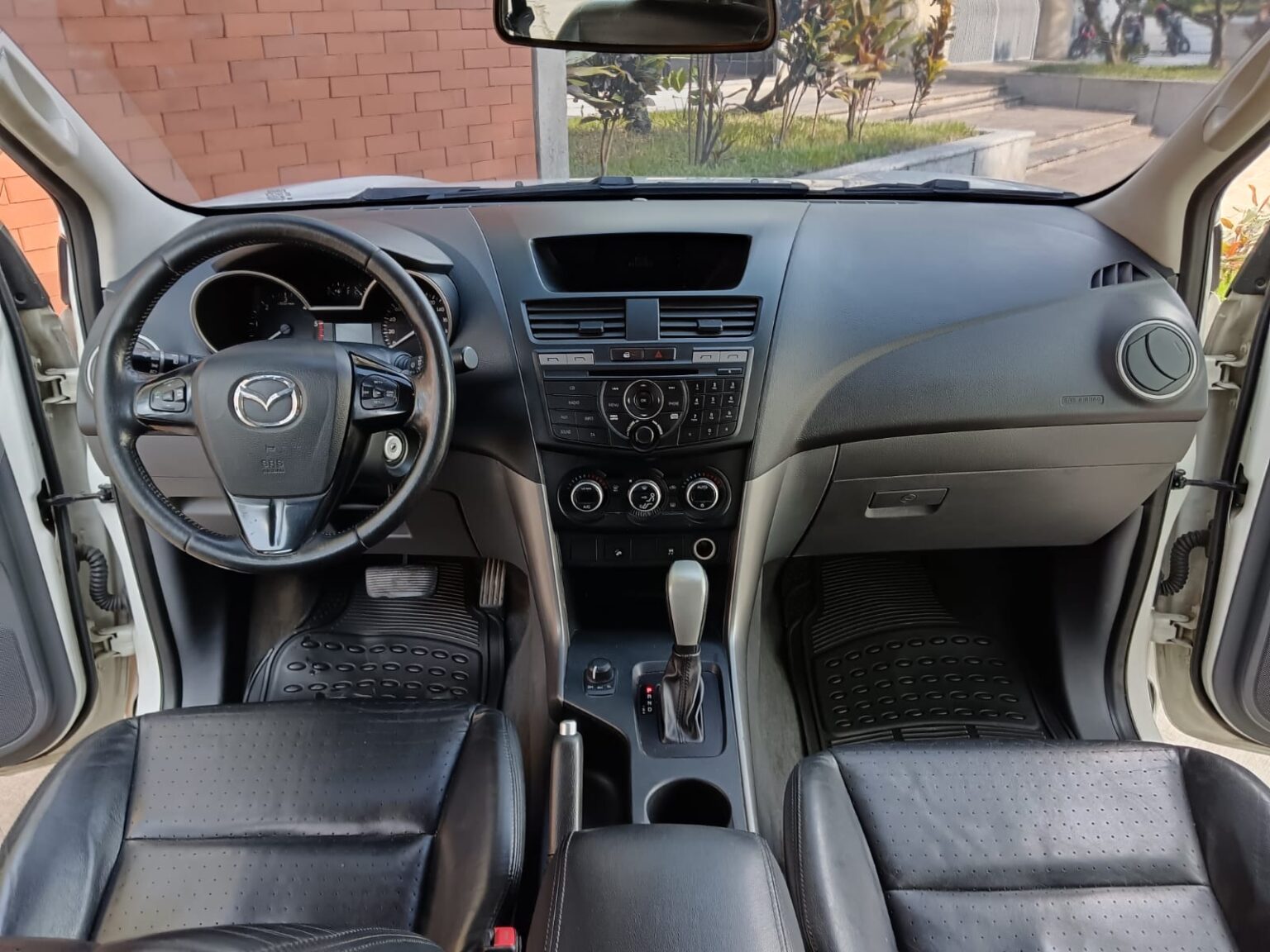 Mazda-BT50-pro-2016-475FZM (8)