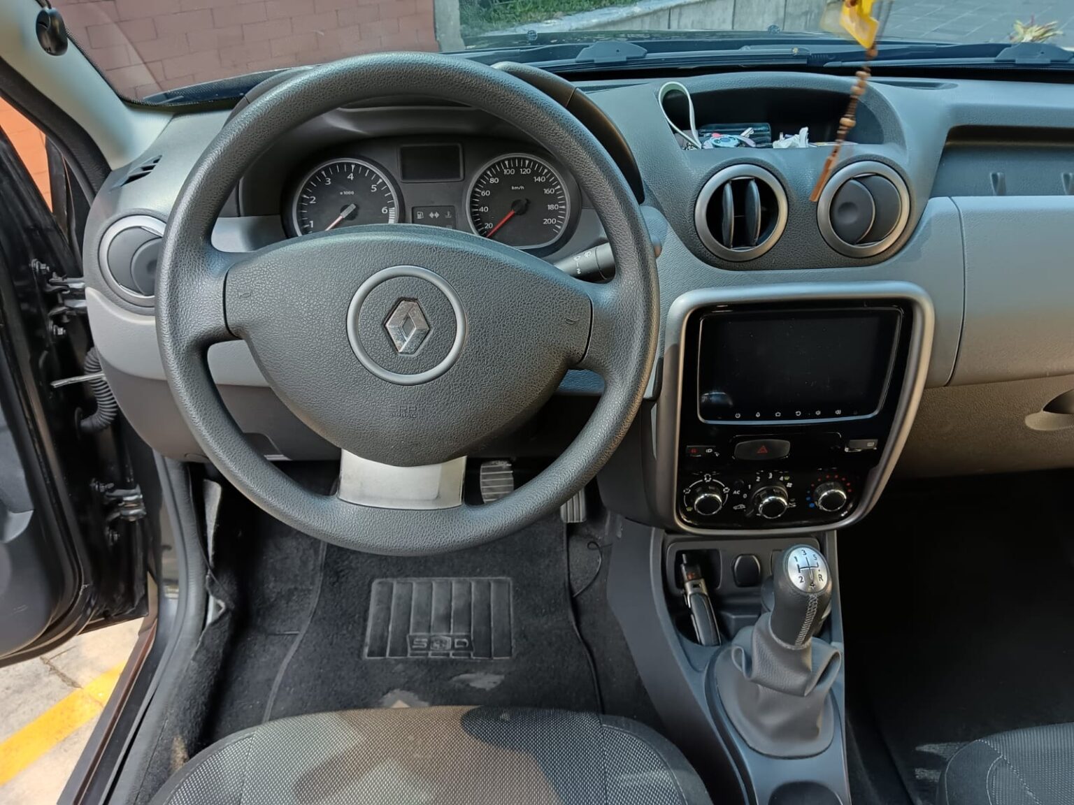 Renault-Duster-MT-2016-042FXB (9)