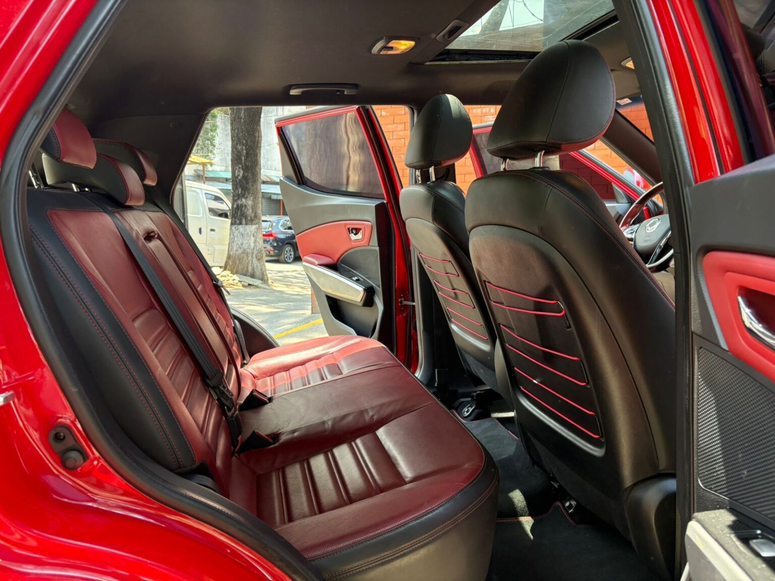 Ssang-Yong-Tivoli-2016-367FXP (11)