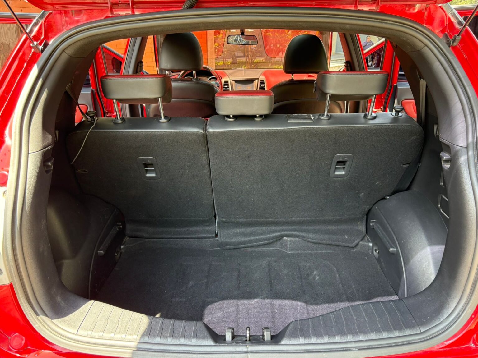 Ssang-Yong-Tivoli-2016-367FXP (16)