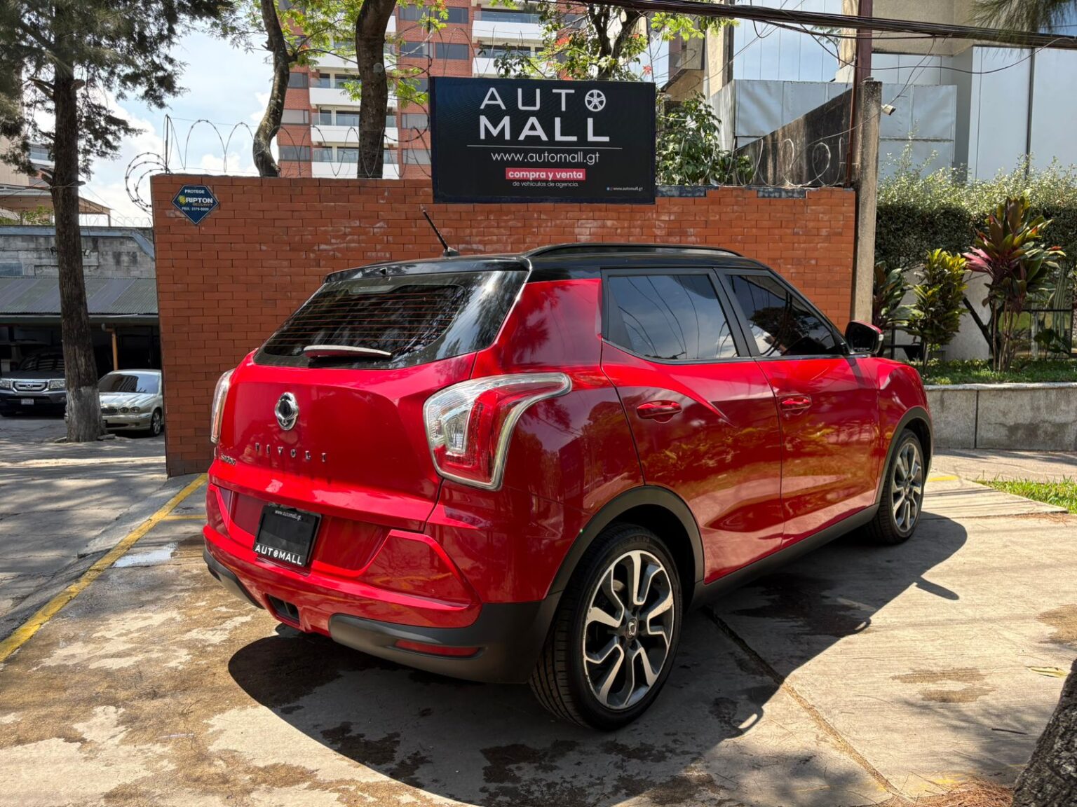 Ssang-Yong-Tivoli-2016-367FXP (4)