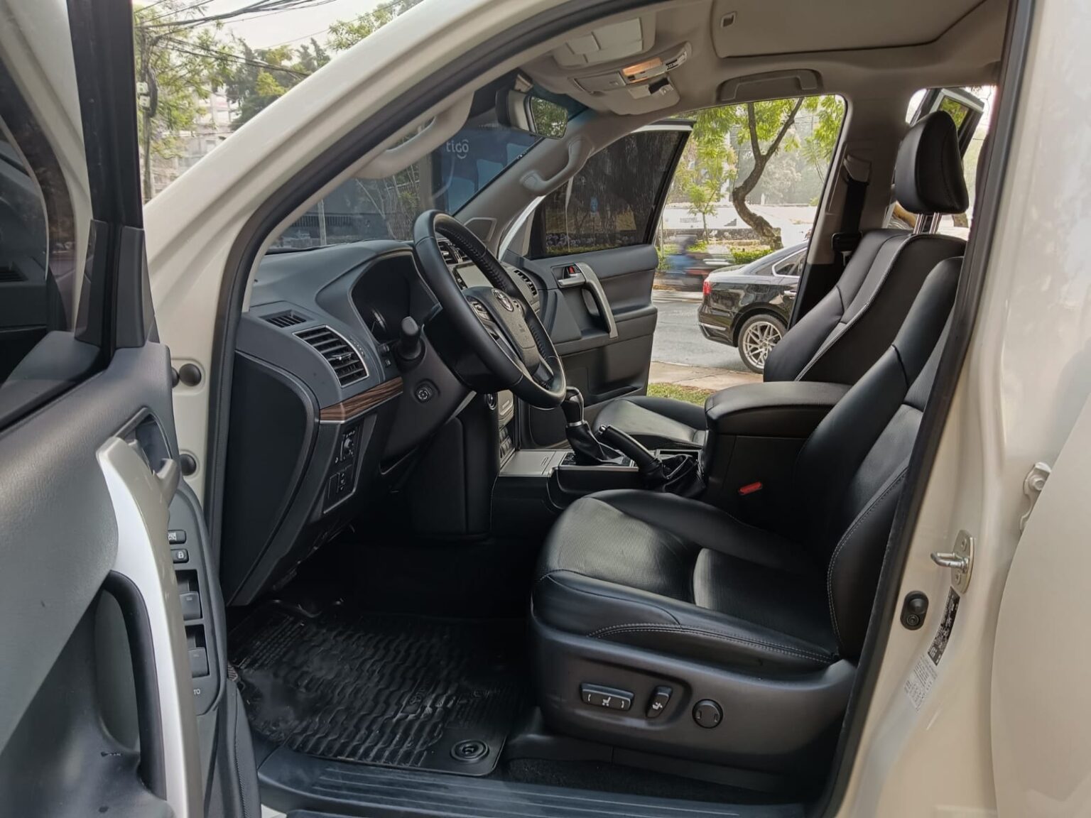 Toyota-Land-Cruiser-Prado-VX-2024-856KKB (14)