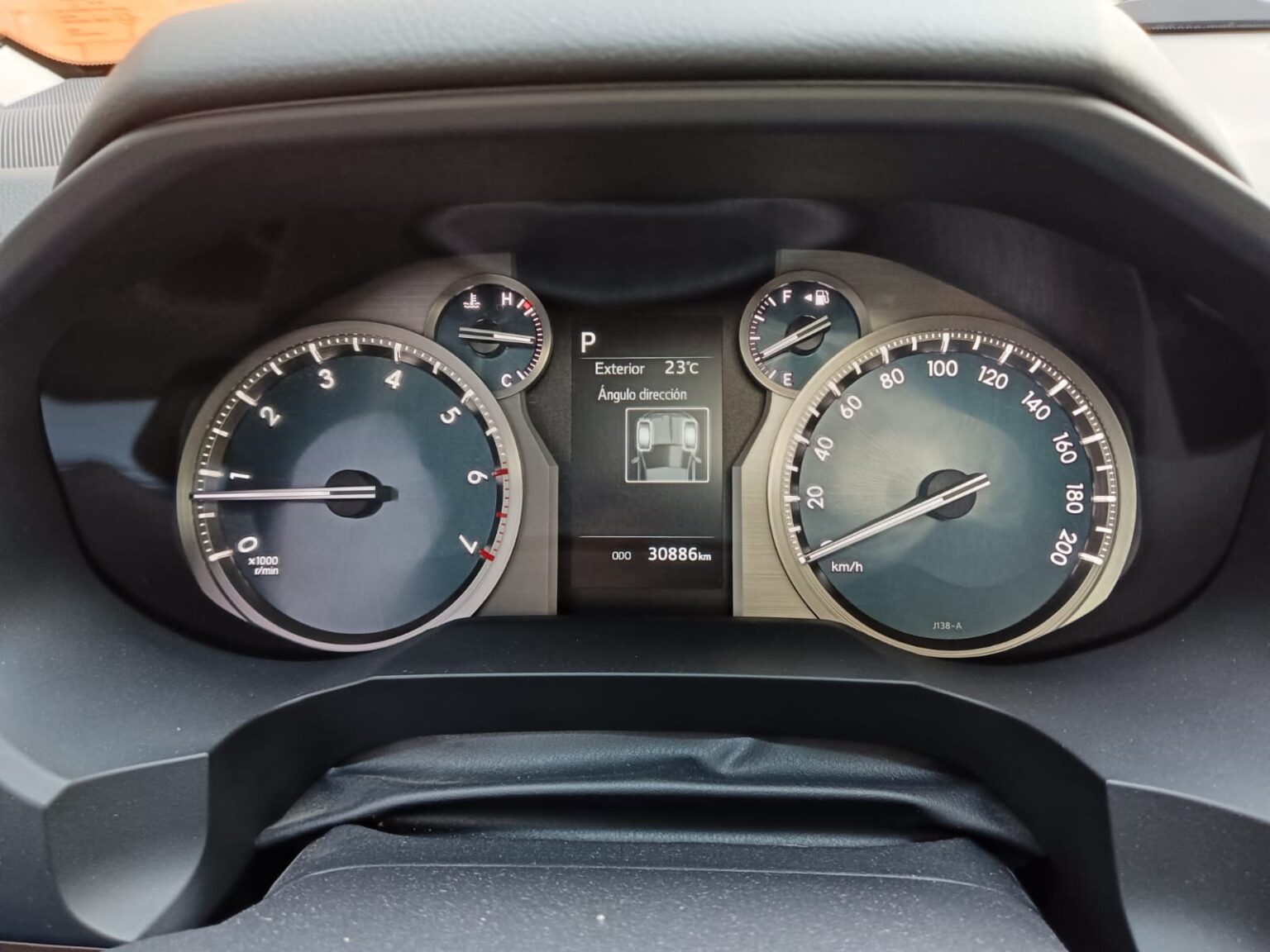 Toyota-Land-Cruiser-Prado-VX-2024-856KKB (6)