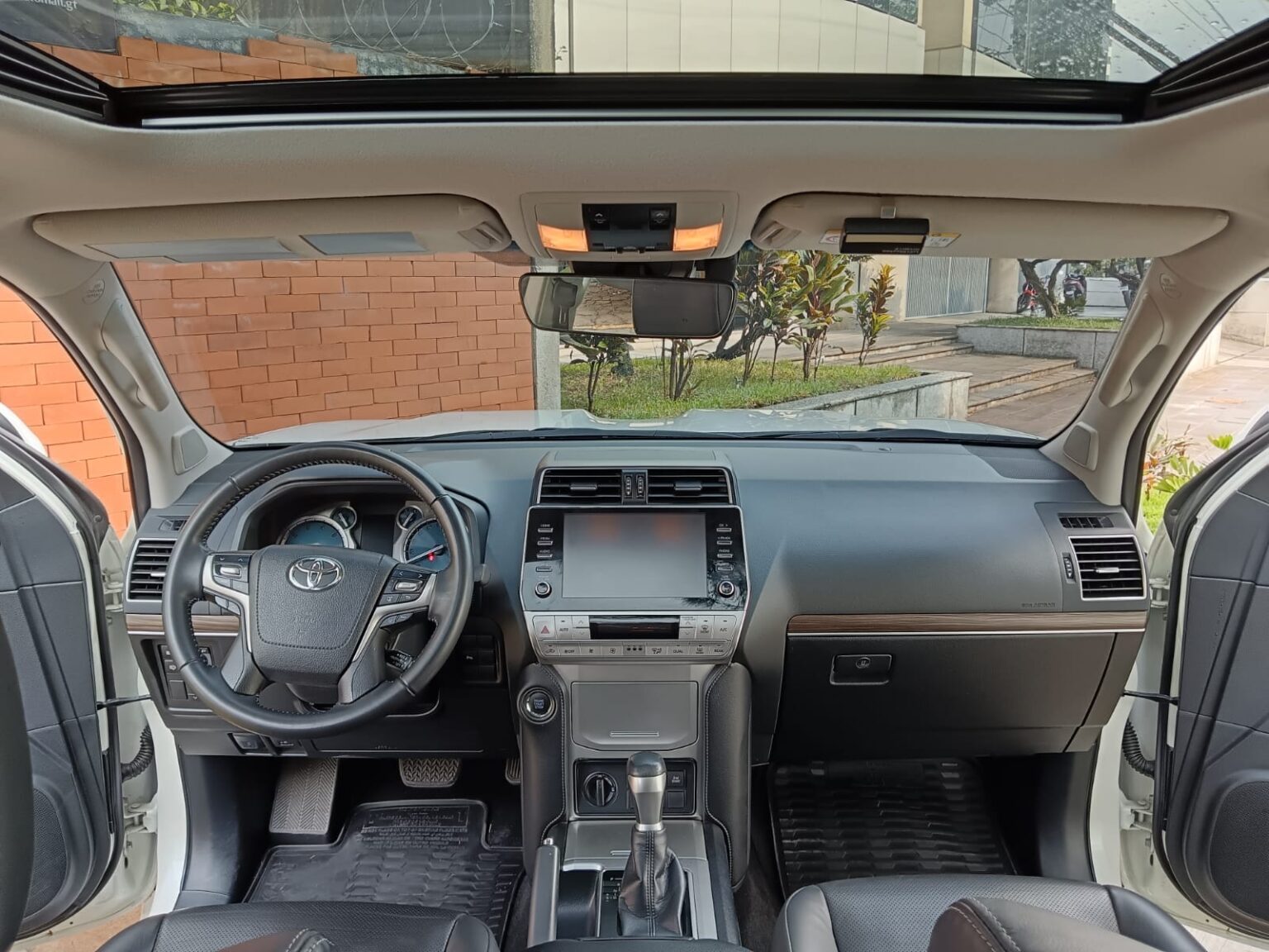 Toyota-Land-Cruiser-Prado-VX-2024-856KKB (9)