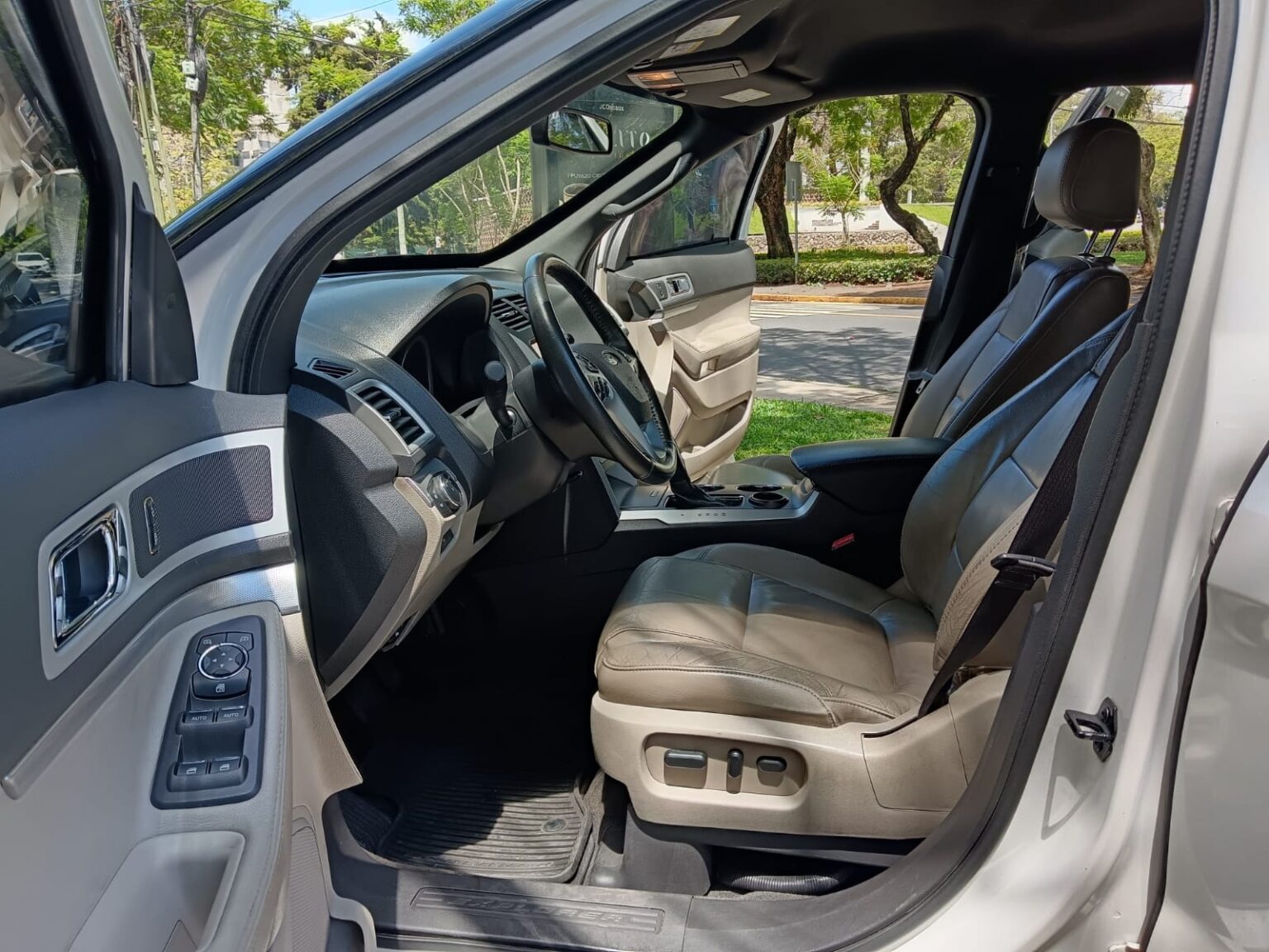 Ford-Explorer-XLT-Blindada-921FGG (20)