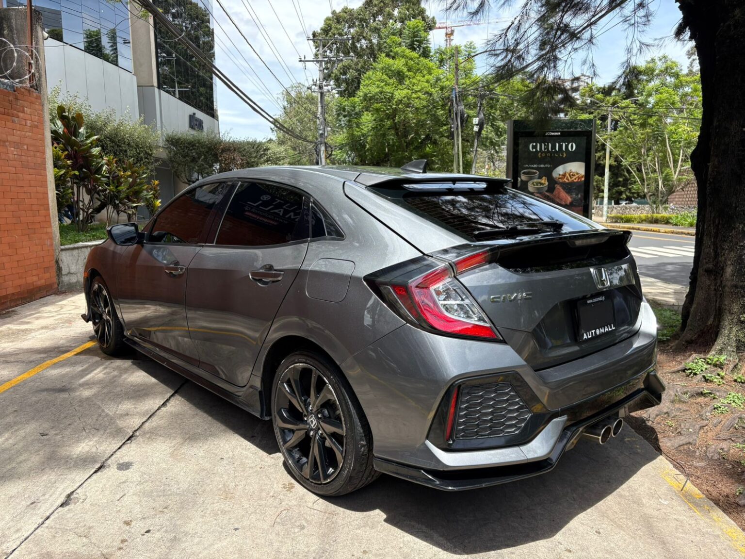 Honda-Civic-Sport-2017-231GVT (6)