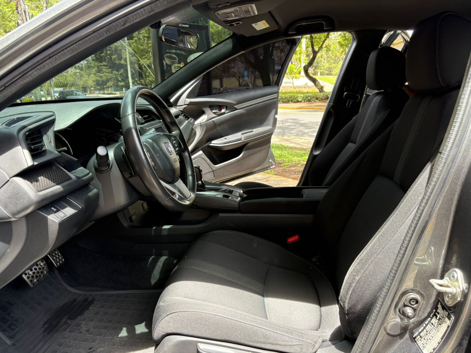 Honda-Civic-Sport-2017-231GVT (8)