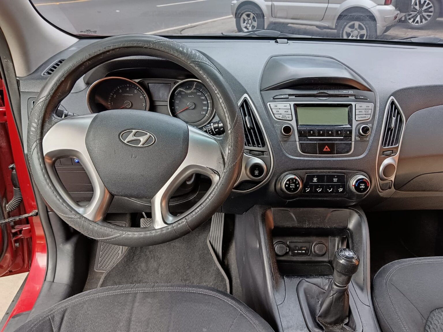 Hyundai-Tucson-MT-2012-462FFG (10)