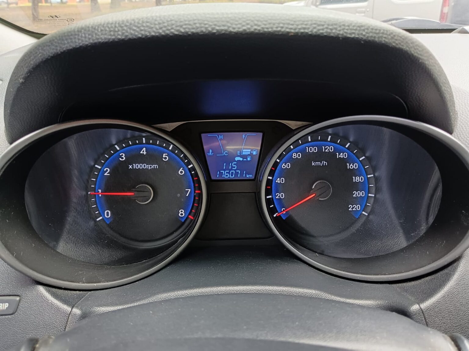Hyundai-Tucson-MT-2012-462FFG (15)