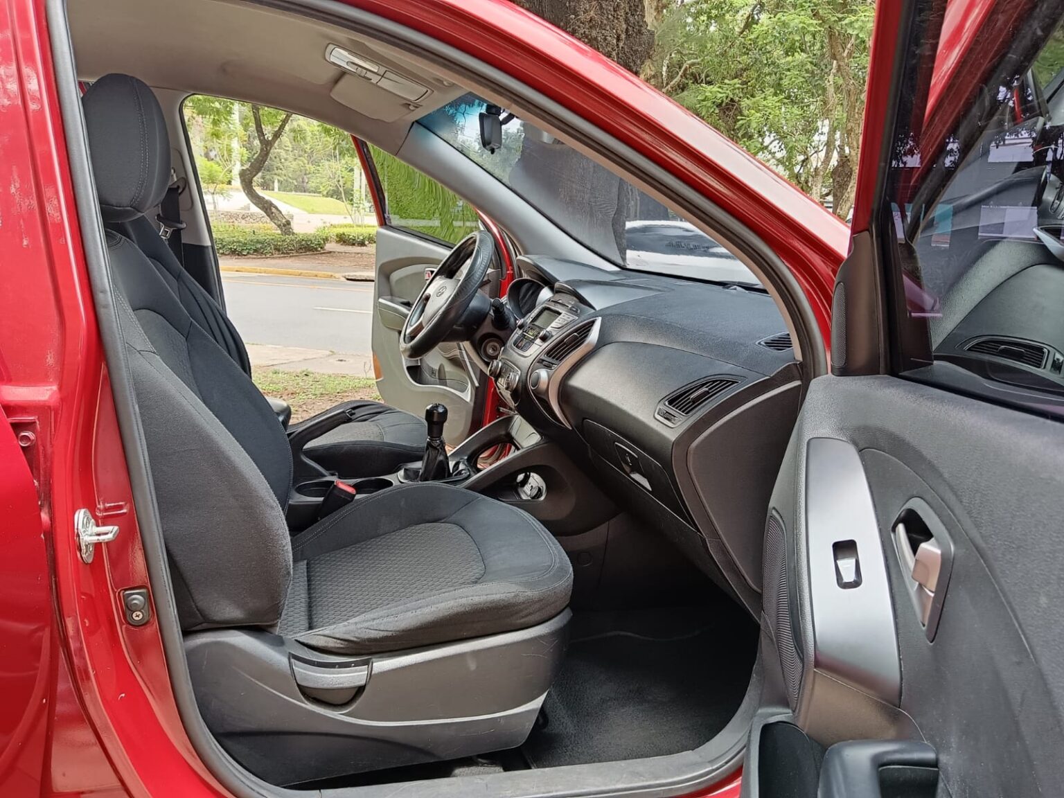 Hyundai-Tucson-MT-2012-462FFG (8)