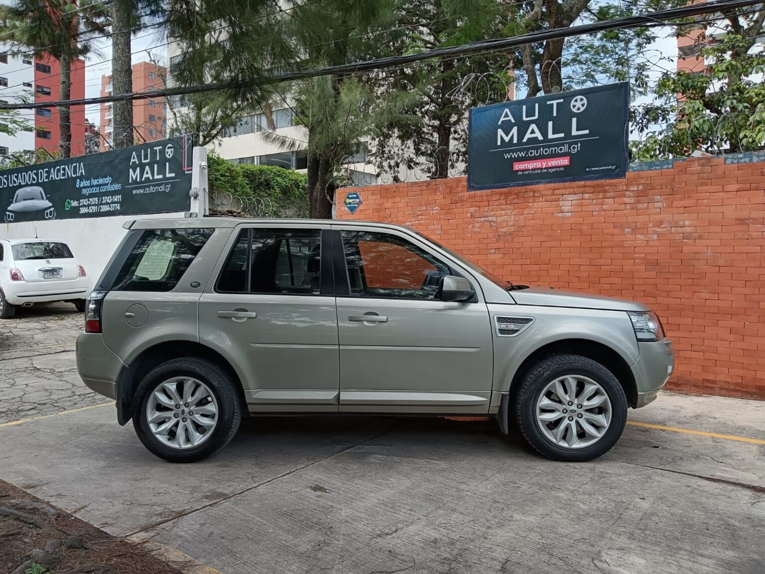 Land-Rover-Freelander-2013-604FNG (3)