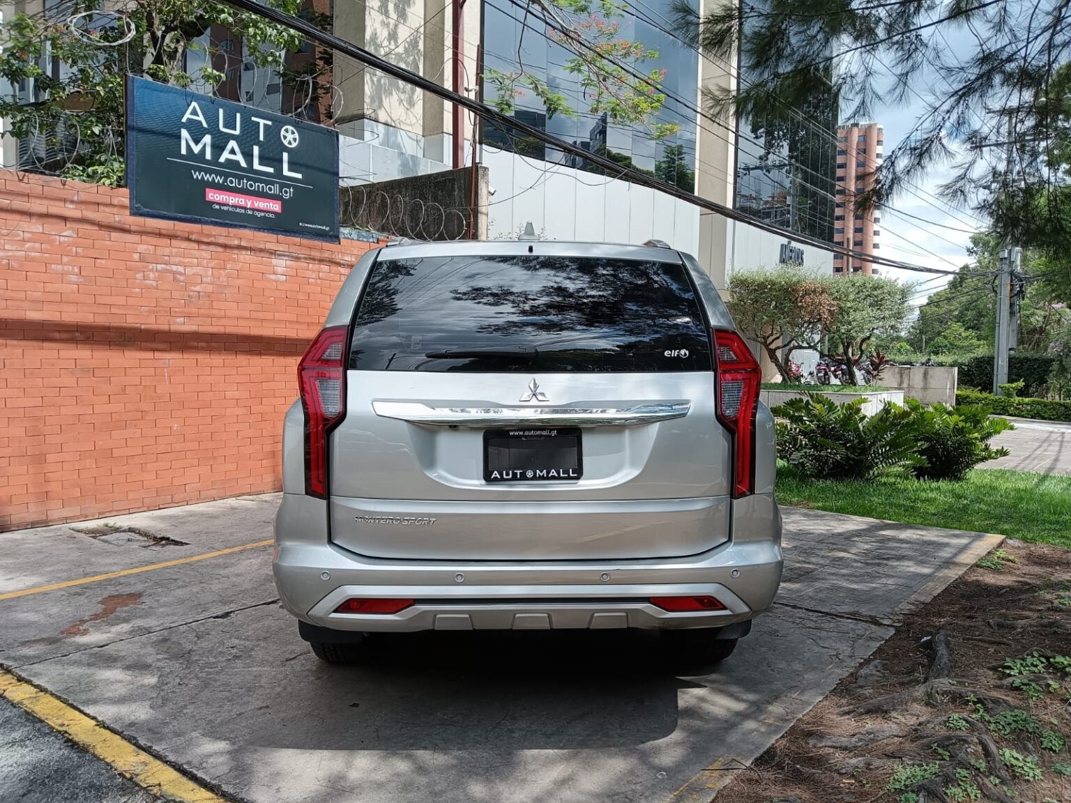Mitsubishi-Montero-Sport-2024-107KRS (17)