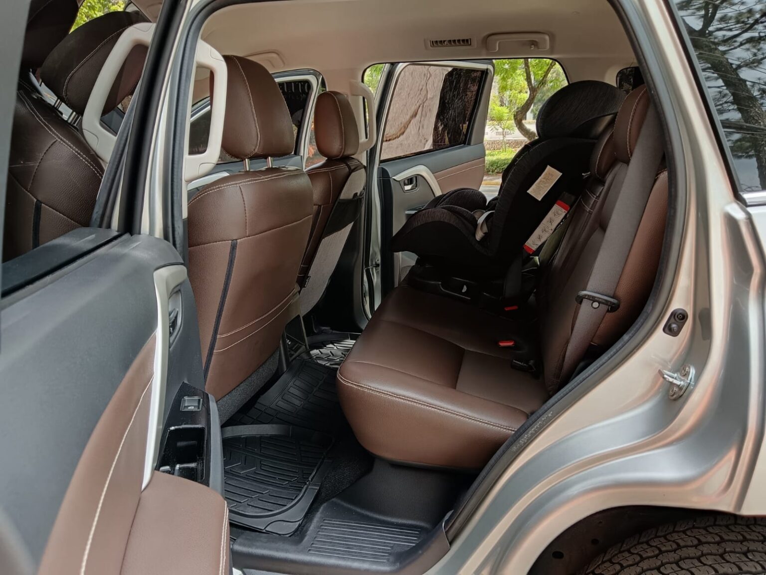 Mitsubishi-Montero-Sport-2024-107KRS (18)