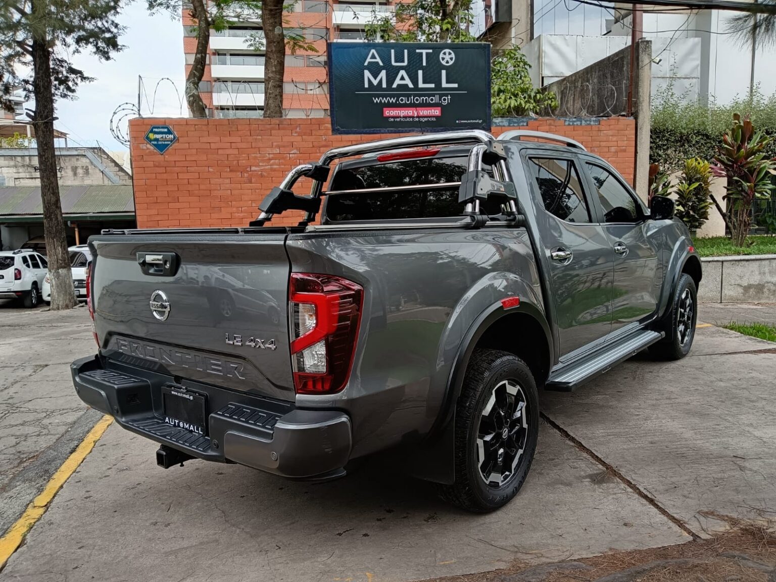 Nissan-Frontier-LE-2023-284JYY (13)