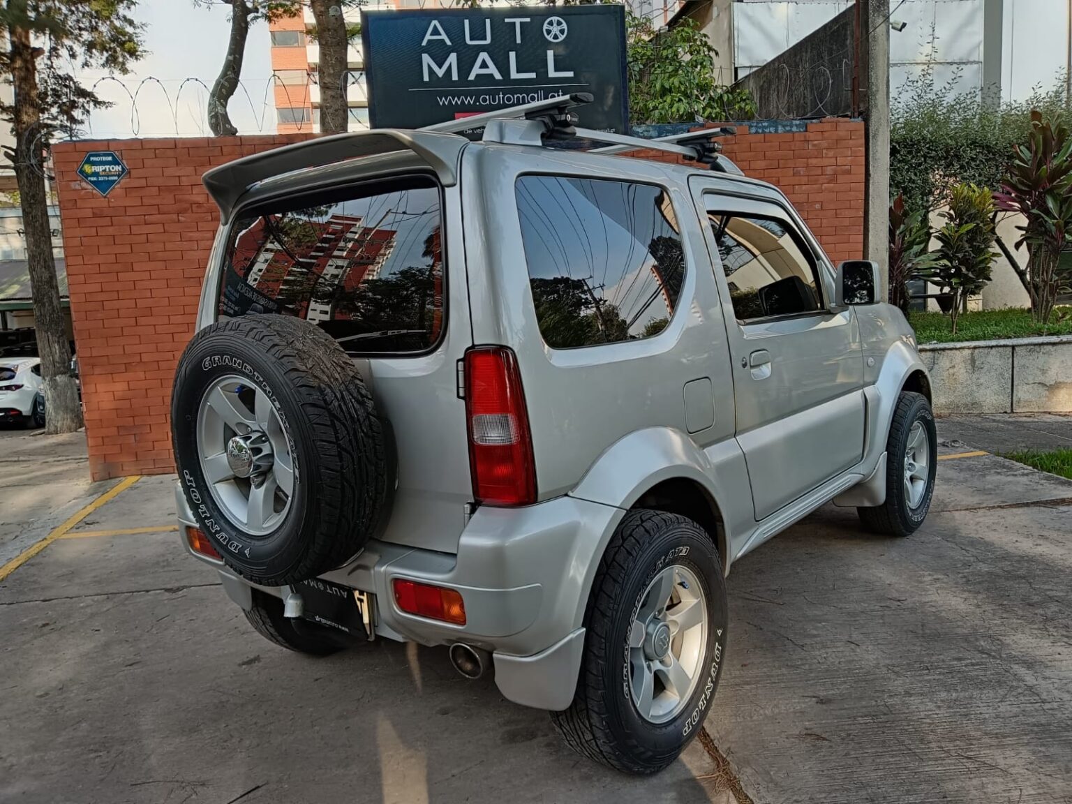 Suzuki-Jimny-JLX-AT-2013-038FLT (15)