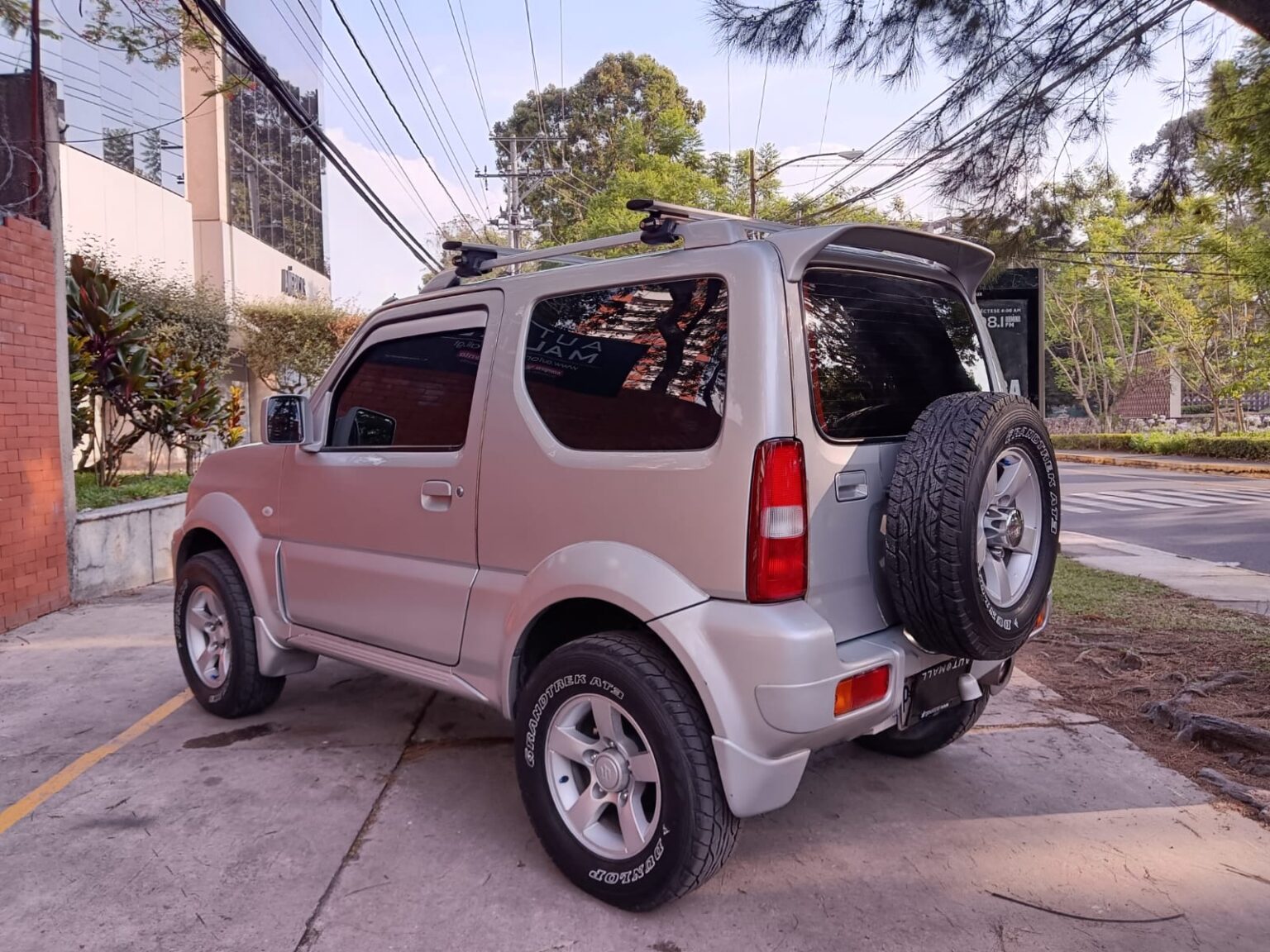 Suzuki-Jimny-JLX-AT-2013-038FLT (16)