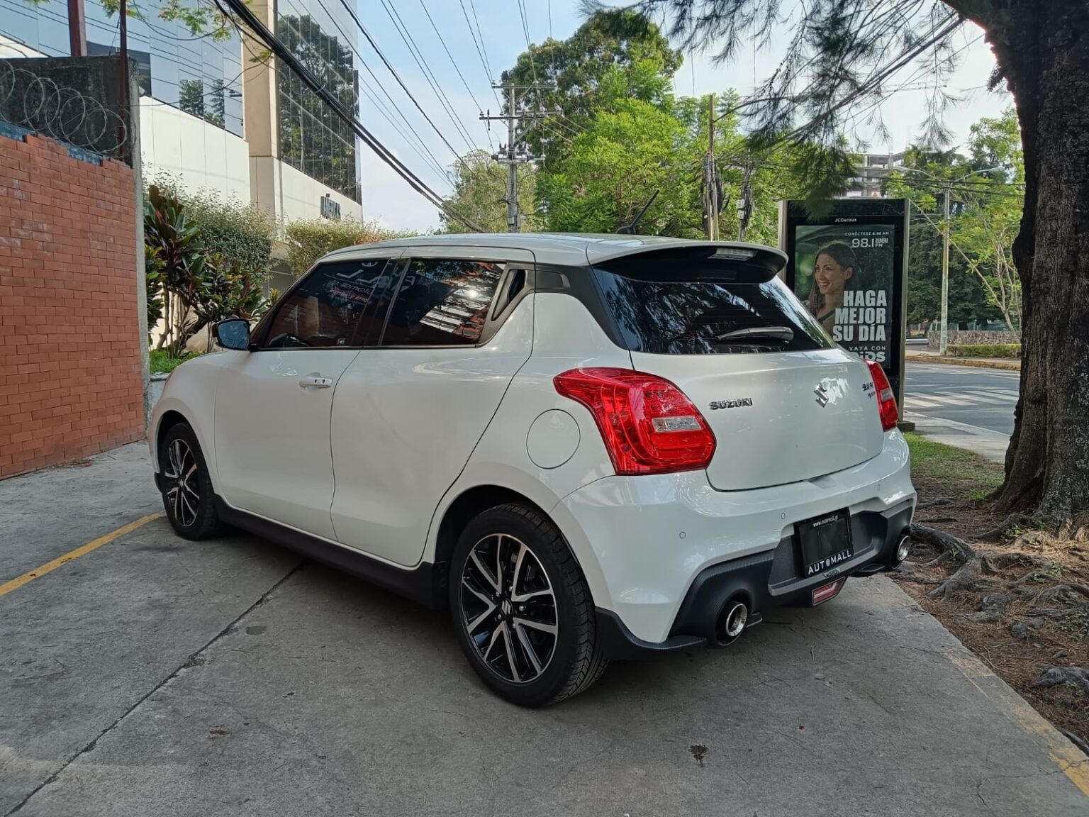 Suzuki-Swift-Sport-2024-415KWY (1)