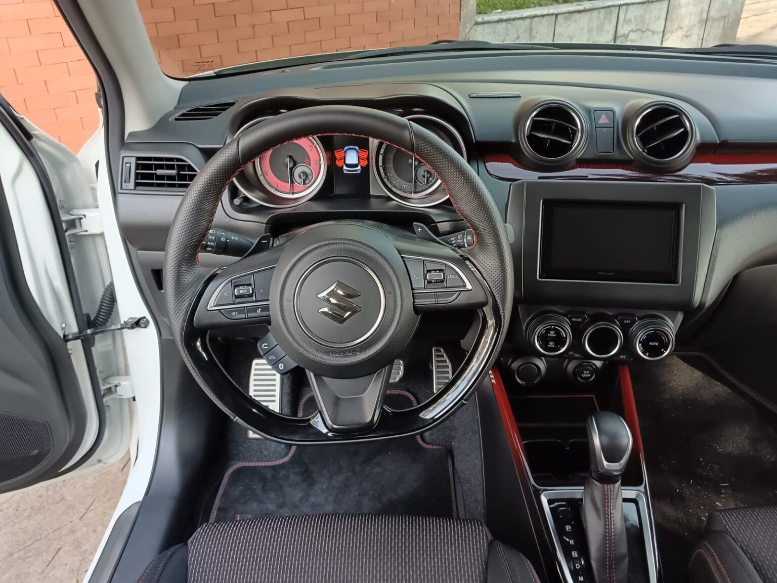 Suzuki-Swift-Sport-2024-415KWY (11)