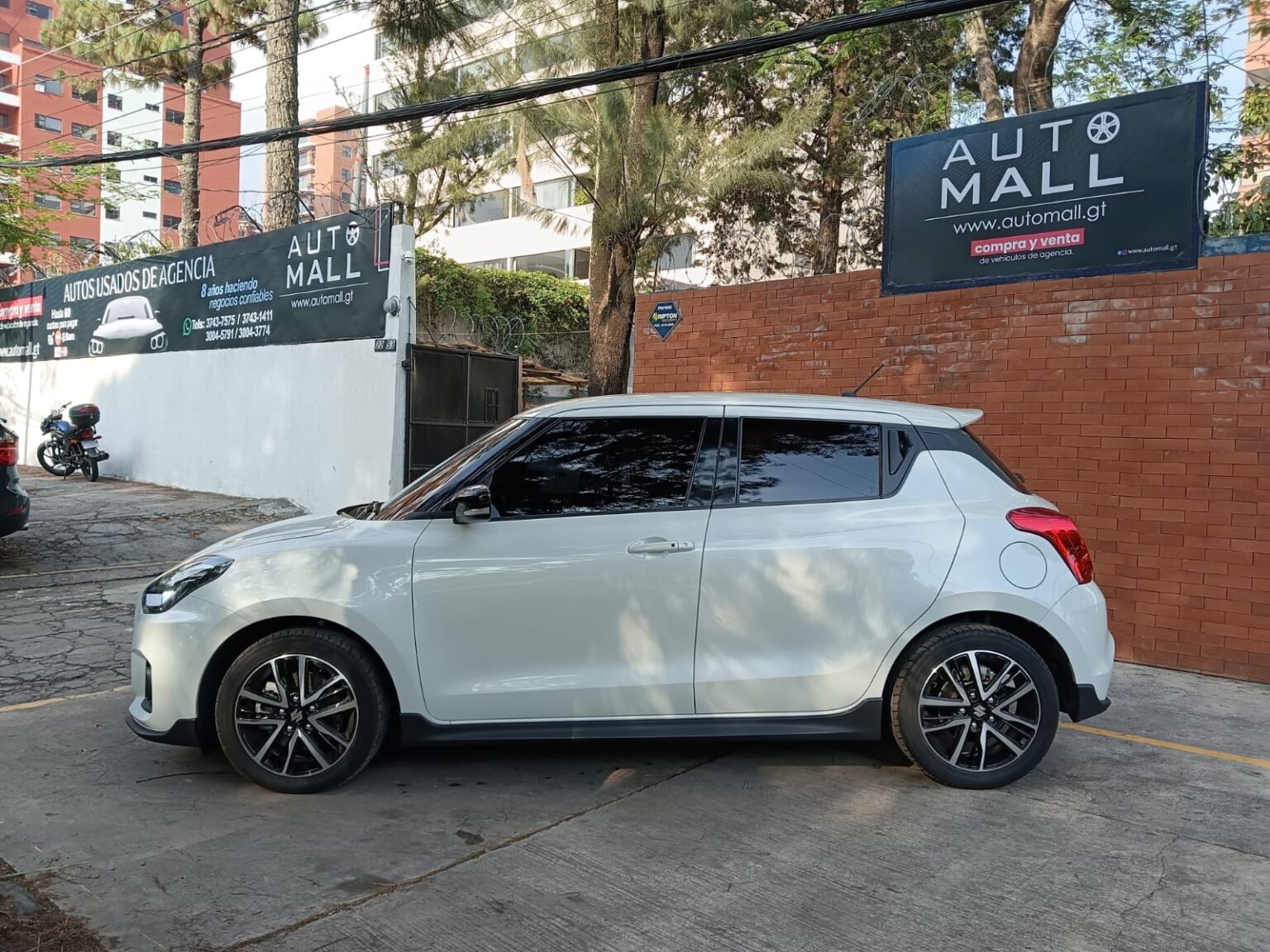 Suzuki-Swift-Sport-2024-415KWY (18)