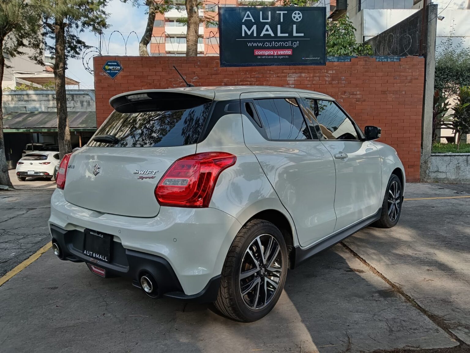Suzuki-Swift-Sport-2024-415KWY (2)