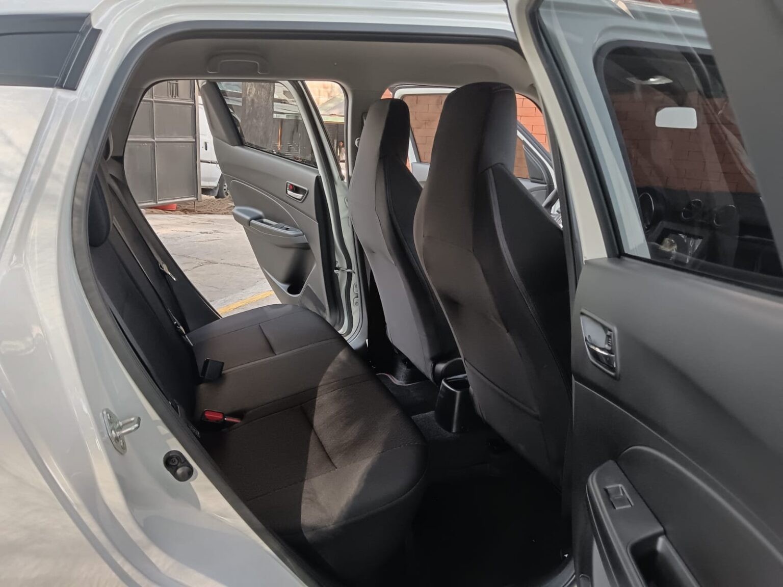 Suzuki-Swift-Sport-2024-415KWY (9)