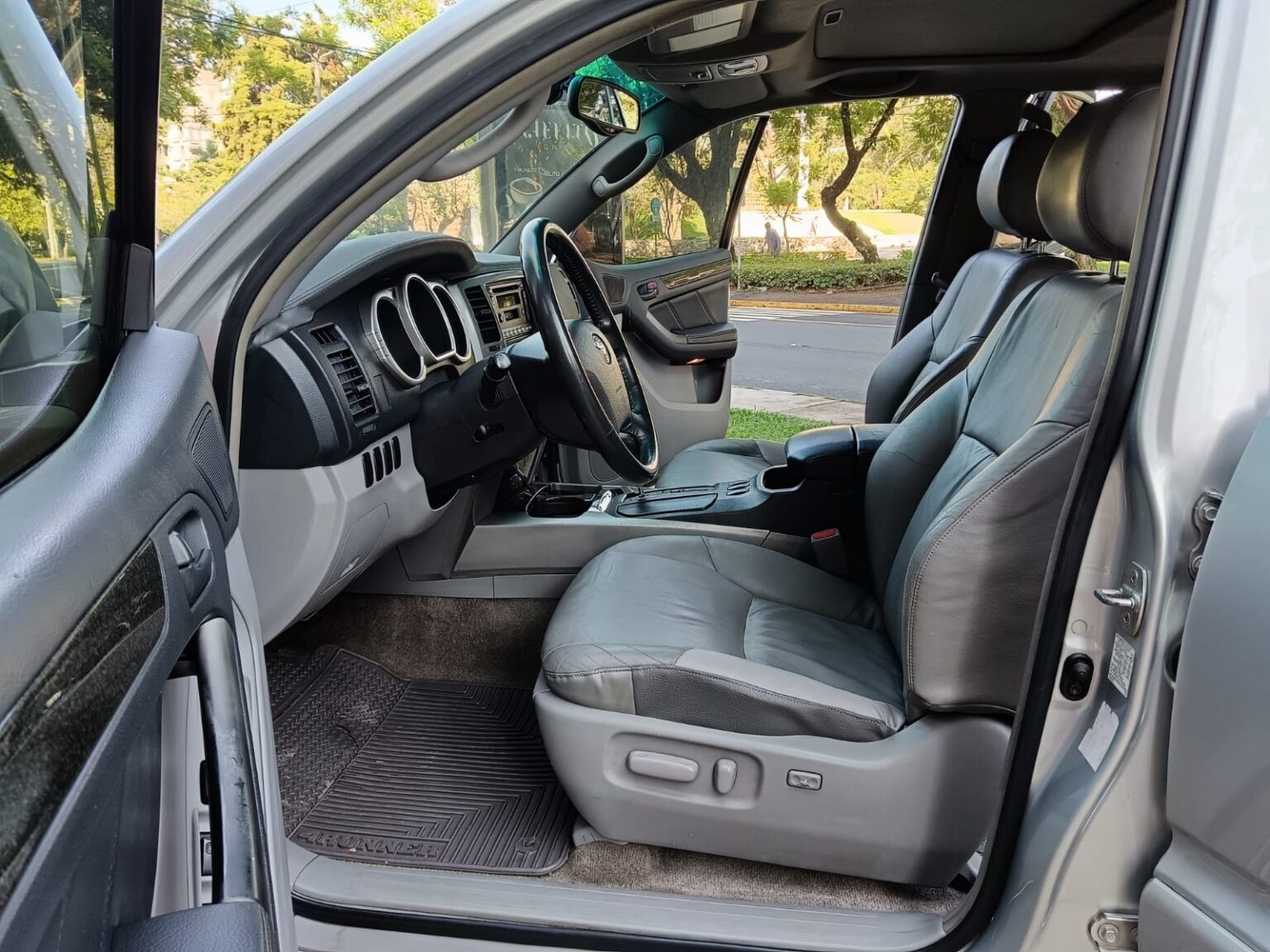 Toyota-4Runner-Limited-2003-996DVL (12)