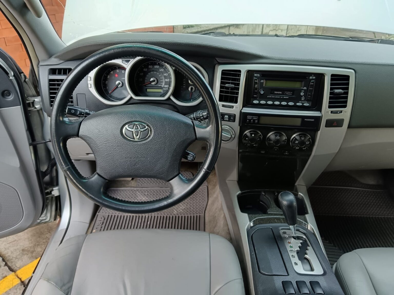 Toyota-4Runner-Limited-2003-996DVL (6)