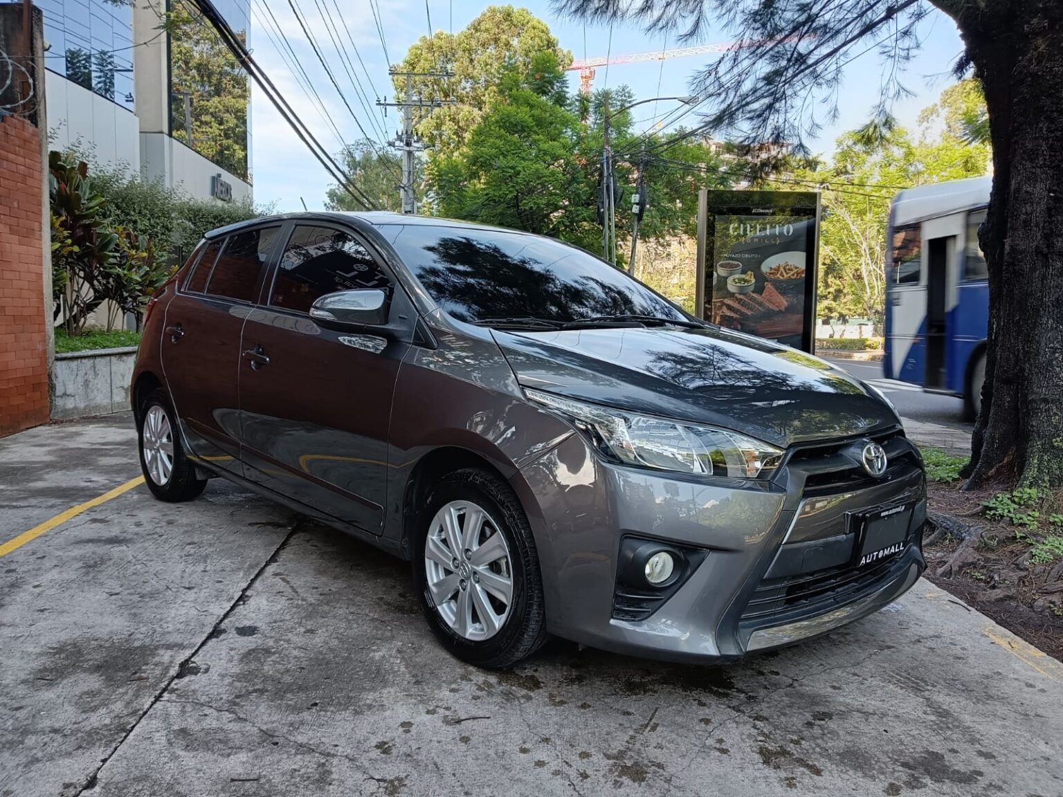 Toyota-Yaris-HB-MT-2018-944GXN (3)