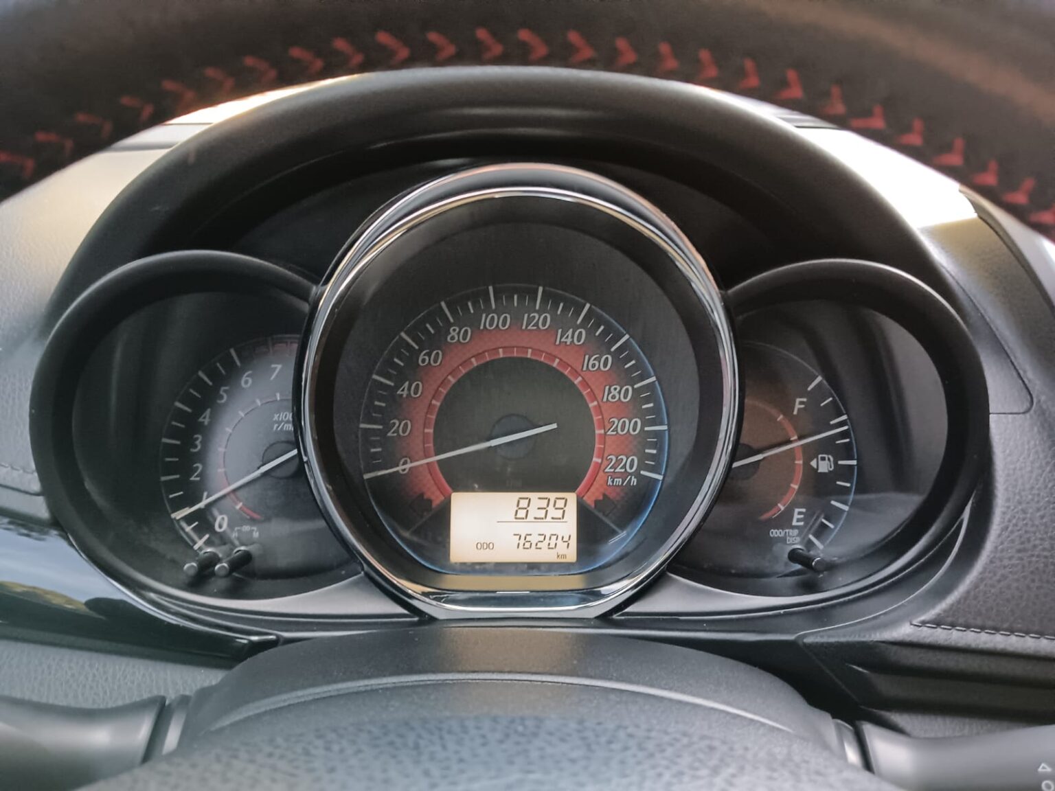 Toyota-Yaris-HB-MT-2018-944GXN (4)
