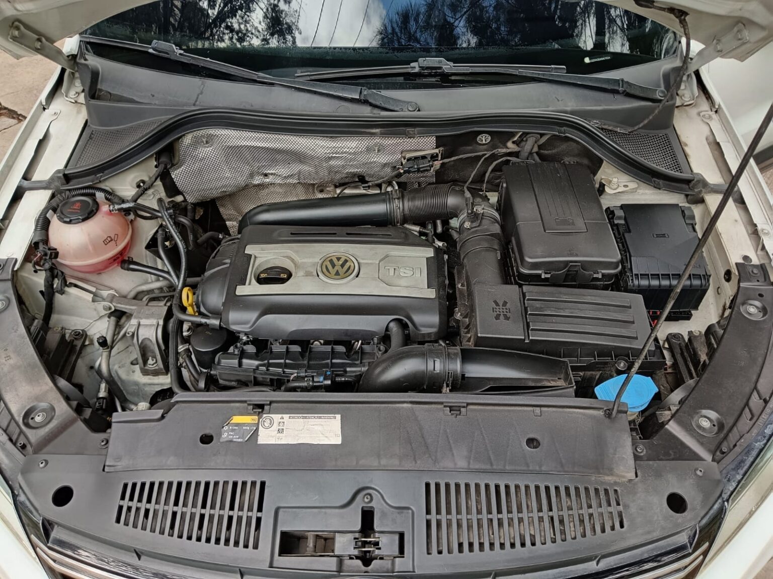 Volkswagen-Tiguan-2014-022FQY (17)