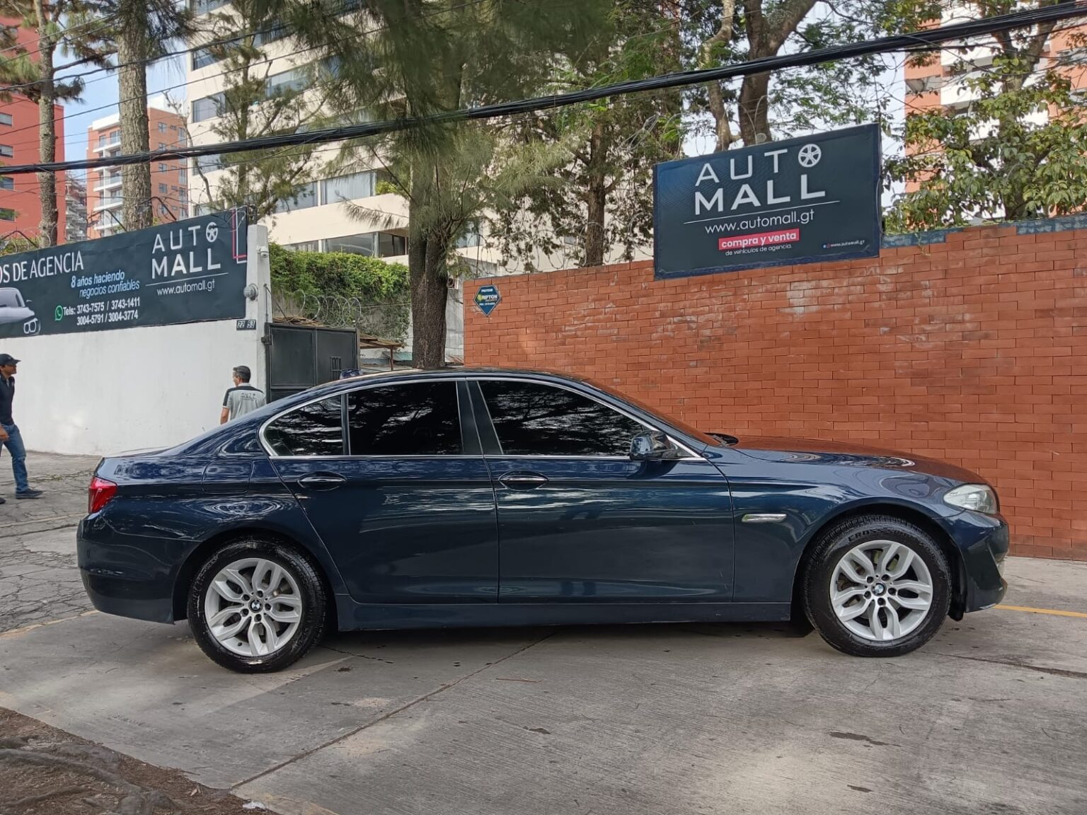 BMW-523i-2011-896fdg (3)