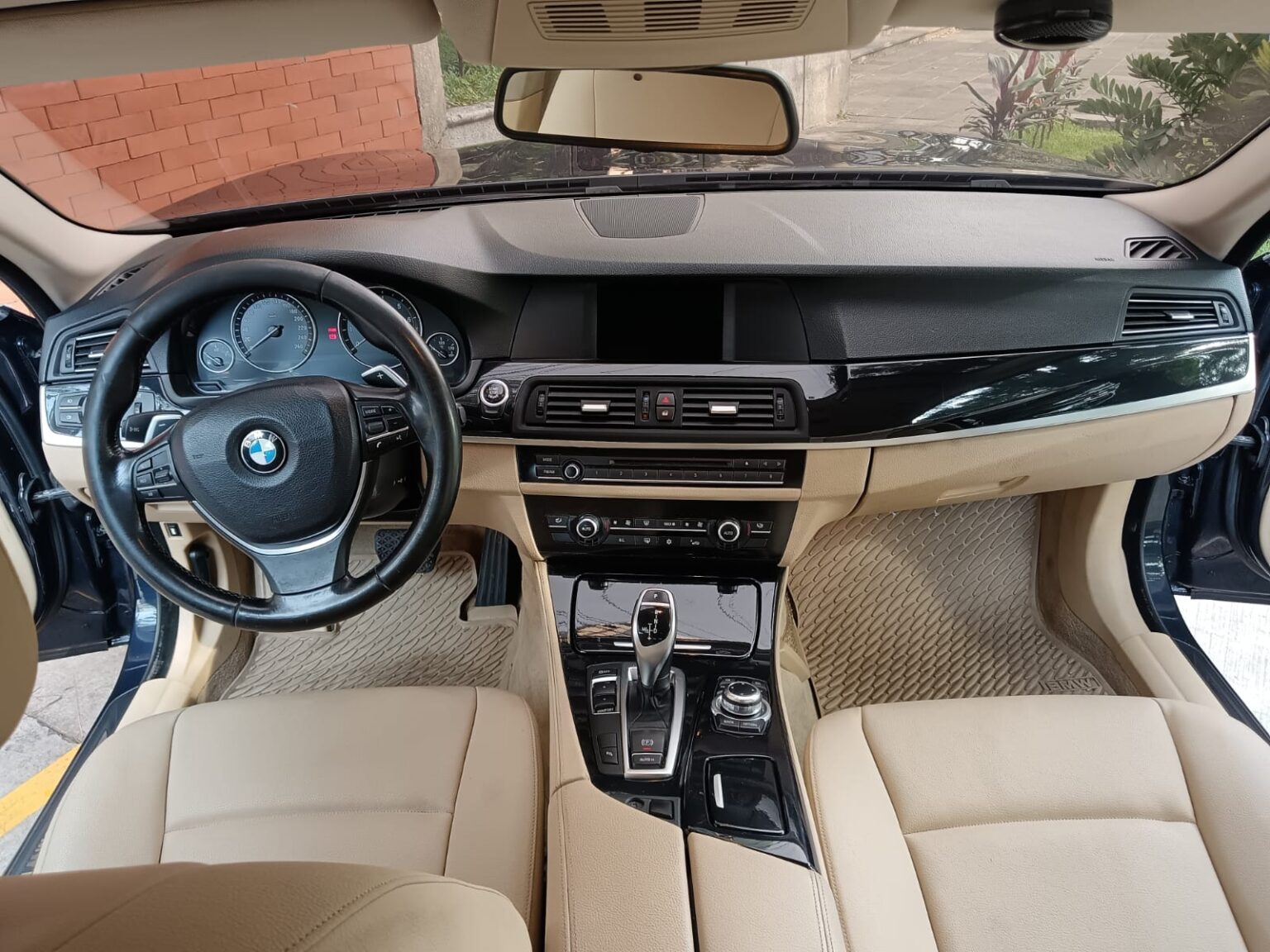 BMW-523i-2011-896fdg (8)
