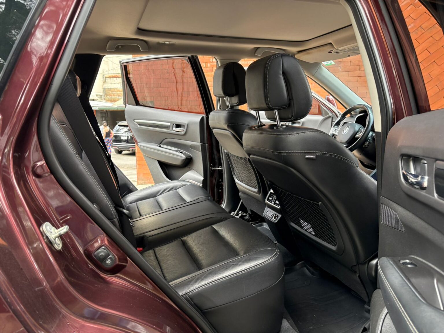 Renault-Koleos-2018-300GYR (11)