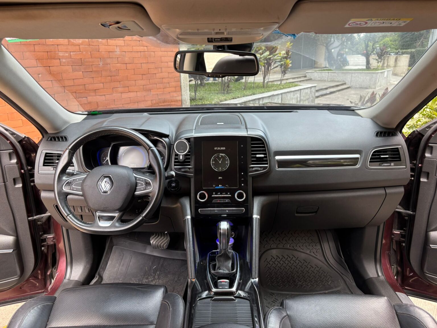 Renault-Koleos-2018-300GYR (12)