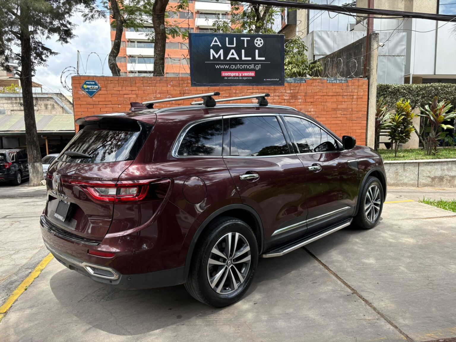 Renault-Koleos-2018-300GYR (4)