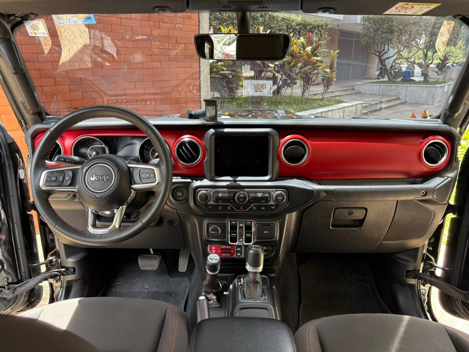 Jeep-Gladiator-Rubicon-2023-520KGH (12)