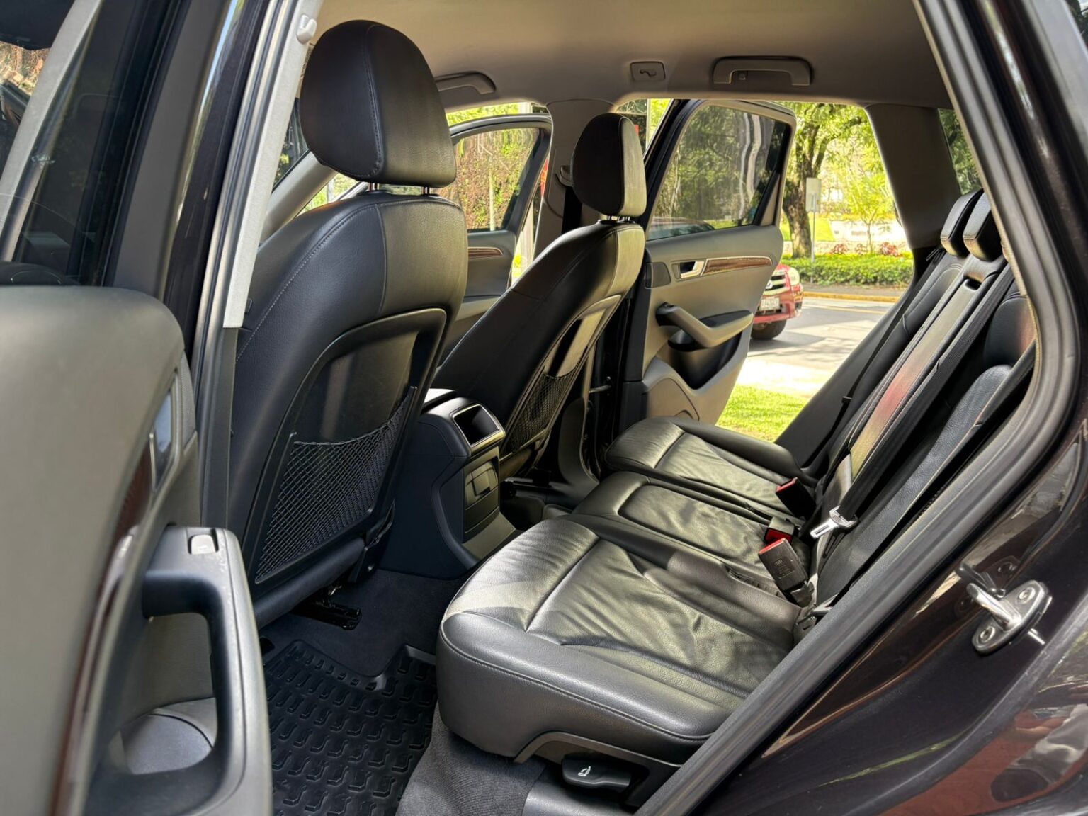 Audi-Q5-2012-942FCJ (9)