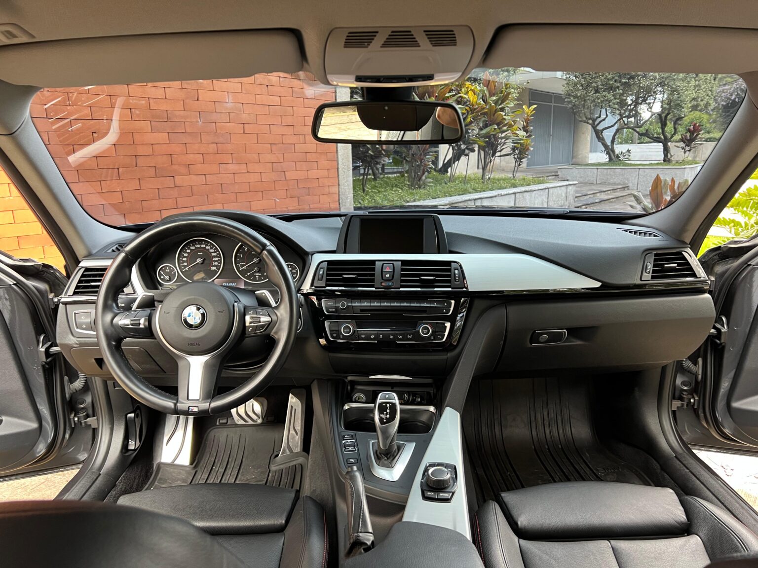 BMW-335i-2014-432FLV (12)