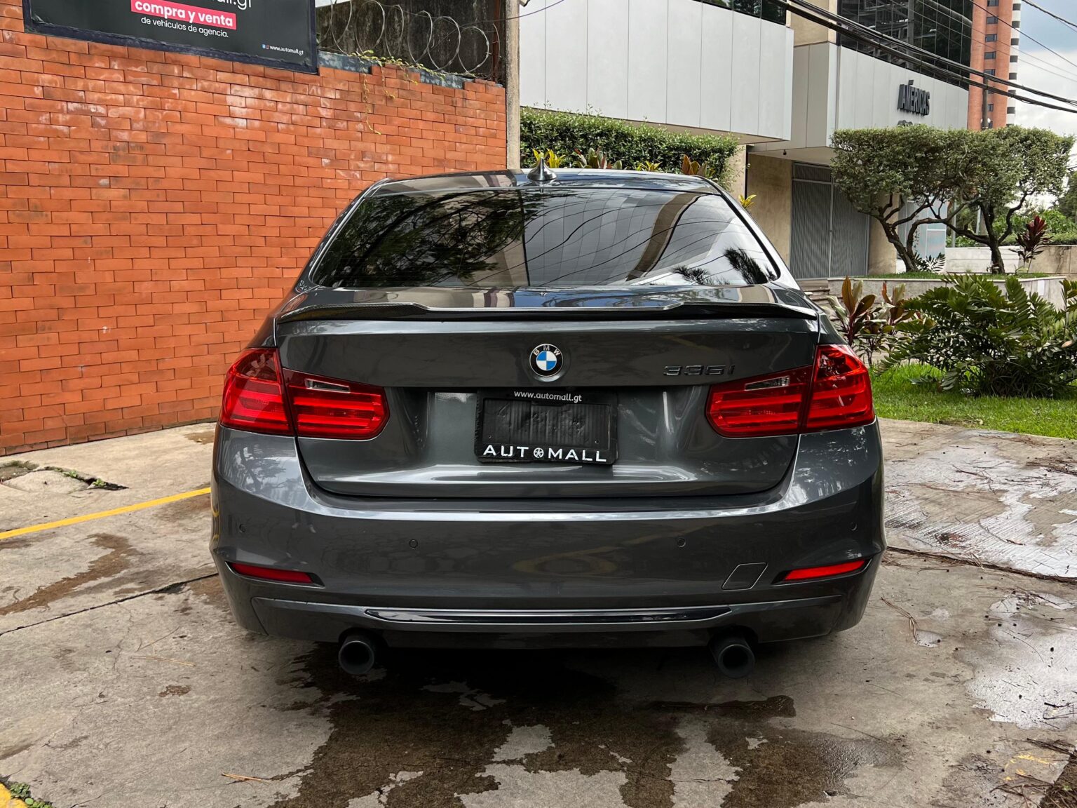 BMW-335i-2014-432FLV (6)