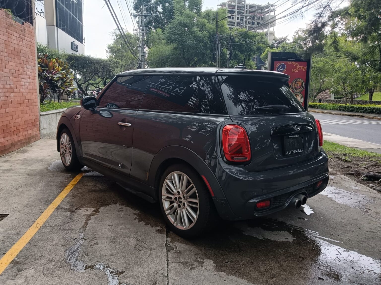 Mini-Cooper-S-2017-009JML (17)